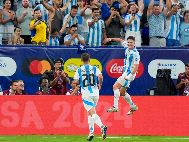 Titelverteidiger Argentinien steht erneut im Copa-Finale. - Foto: Julia Nikhinson/AP/dpa