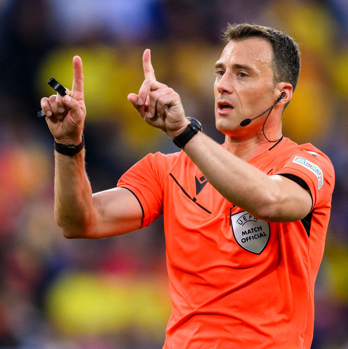 Leitet das Halbfinale: der Deutsche Felix Zwayer. - Foto: Tom Weller/dpa