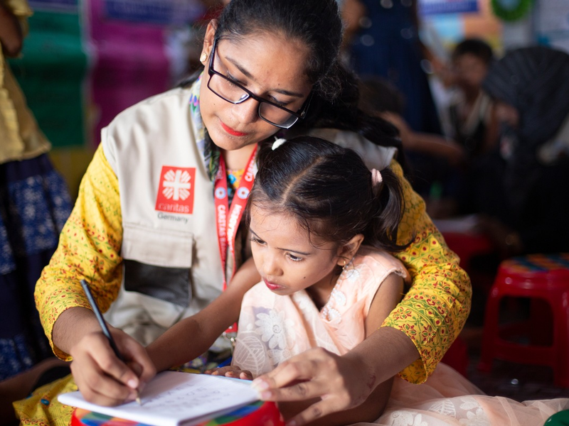 Caritas international: Menschen in Not mit 110 Millionen Euro geholfen / Jahresbericht: Weltweit 7,4 Millionen Hilfsbedürftige unterstützt - Kritik an Budgetkürzungen der Bundesregierung - Foto: presseportal.de