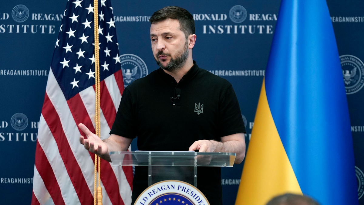 Selenskyj wünscht sich insgesamt sogar 128 Kampfjets  - Foto: Jose Luis Magana/AP/dpa