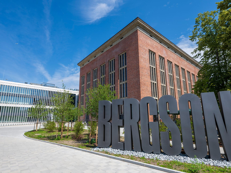 Blick ins Atrium des Bergson - Foto: Peter Kneffel/dpa