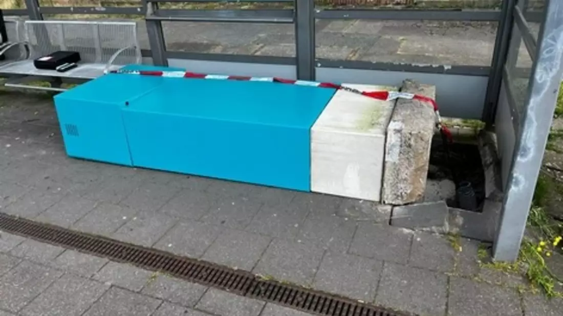 BPOL-FL: Rieseby - Versuchter Fahrausweisautomatendiebstahl - Bundespolizei sucht Zeugen - Bild: presseportal.de