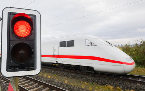 An der ICE-Strecke München-Augsburg-Nürnberg hat die Deutsche Bahn das erste digitale Stellwerk an einer Hochgeschwindingkeitsstrecke in Betrieb genommen. (Archivbild) - Foto: Julian Stratenschulte/dpa An der ICE-Strecke München-Augsburg-Nürnberg hat die Deutsche Bahn das erste digitale Stellwerk an einer Hochgeschwindingkeitsstrecke in Betrieb genommen. (Archivbild) - Foto: Julian Stratenschulte/dpa