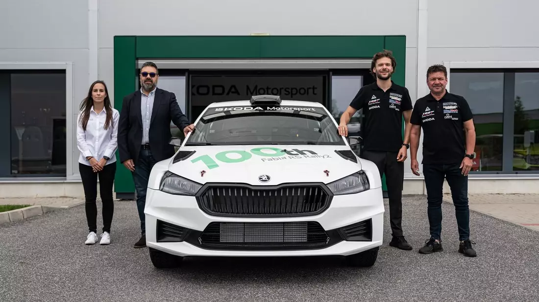 Škoda Motorsport liefert hundertstes Exemplar des international erfolgreichen Fabia RS Rally2 aus - Bild: presseportal.de