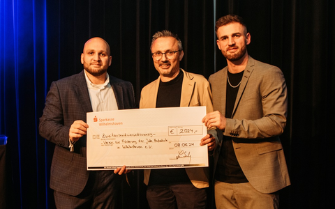 Born Originals GmbH und erka Verpackungssysteme GmbH unterstützen den Verein zur Förderung der Jade Hochschule in Wilhelmshaven e.V. - Foto: presseportal.de