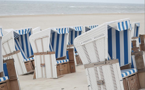 Strandkörbe (Archiv) - Foto: über dts Nachrichtenagentur