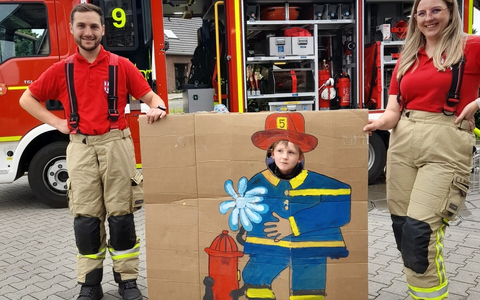 FW-KLE: Leuchtende Augen und strahlende Gesichter: Brandschutzerziehung bei der Löschgruppe Düffelward - Foto: presseportal.de