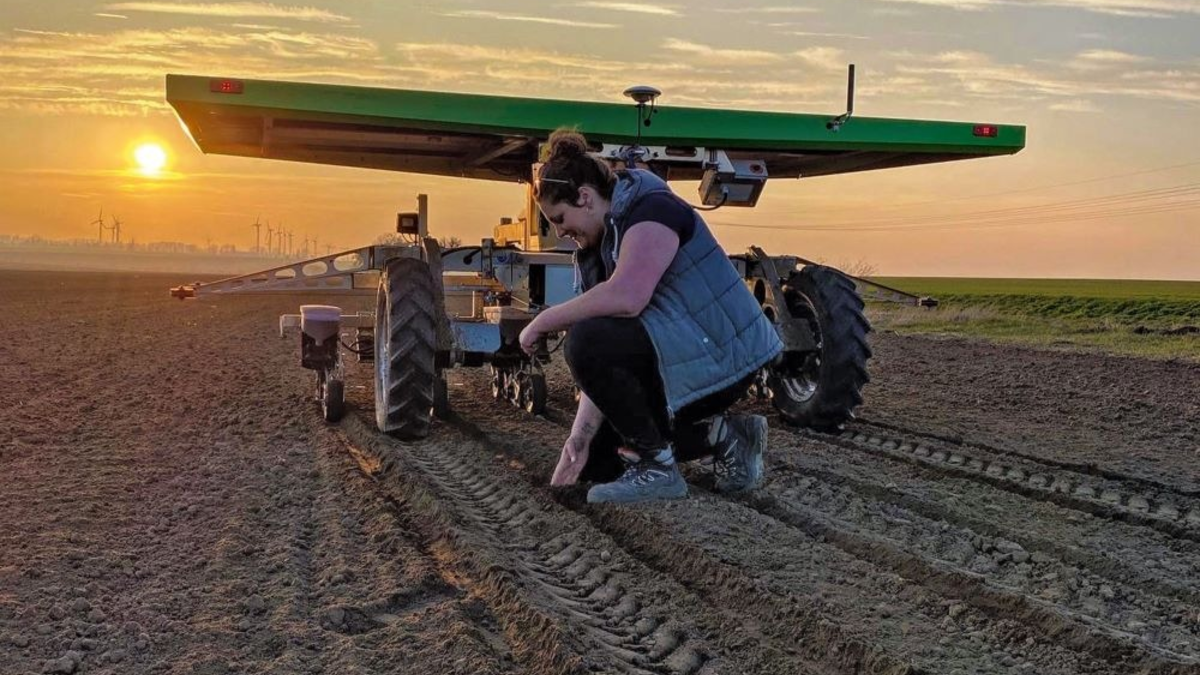 Innovationspreis Moderne Landwirtschaft gestartet / Forum Moderne Landwirtschaft holt unter anderem Sascha Lobo neu mit in die Jury - Foto: presseportal.de