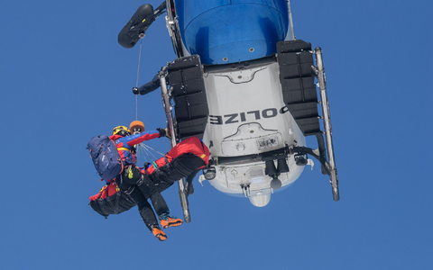 Ein deutscher Wanderer ist vor den Augen seiner Enkelin tödlich verunglückt (Symbolbild). - Foto: Matthias Balk/dpa