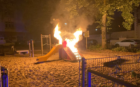 POL-HA: Brand auf Kinderspielplatz - Rutsche steht in Flammen - Foto: presseportal.de