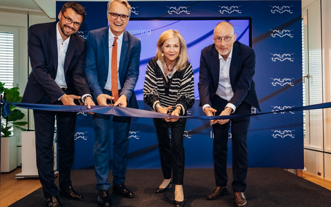 Festakt für neue Alfa Laval DACH-Zentrale in Hamburg / Schwedische Botschafterin Veronika Wand-Danielsson und Hamburger Staatsrat Andreas Rieckhof würdigen deutsch-schwedische Partnerschaft - Foto: presseportal.de