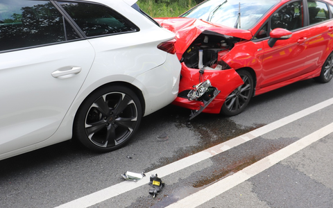 POL-HX: Vier Verletzte nach Auffahrunfall - Foto: presseportal.de