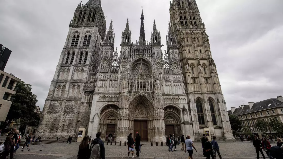 Die Kathedrale von Rouen ist das Wahrzeichen der Hauptstadt der Normandie (Archivbild). - Bild: Sameer Al-Doumy/AFP/dpa