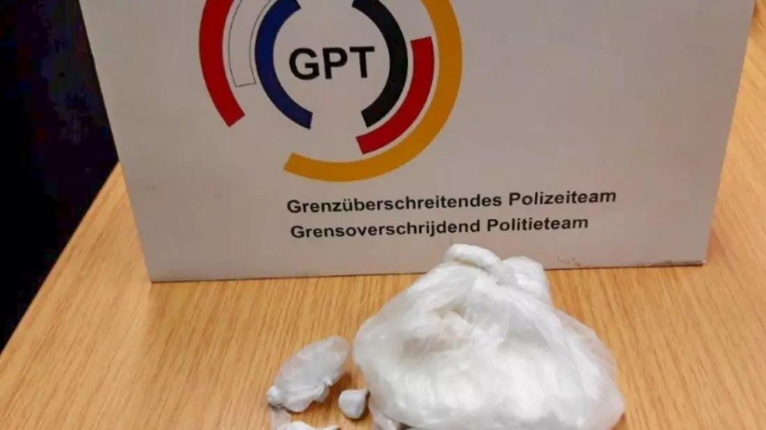 BPOL-BadBentheim: Kokain im Wert von rund 7.500 Euro in der Unterhose - Bild: presseportal.de