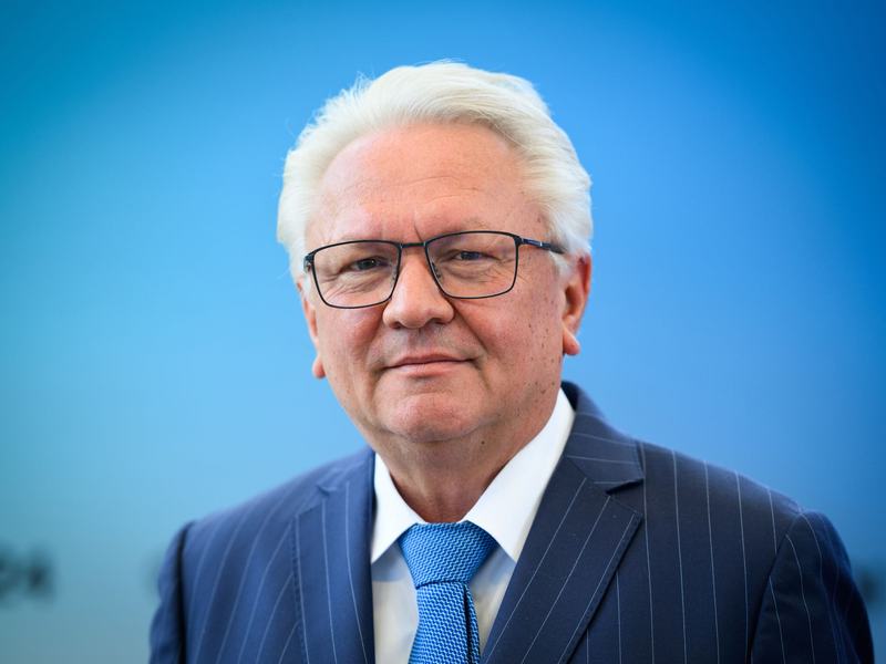 Rheinmetall-Chef Armin Papperger soll laut CNN im Visier des Kremls gestanden sein. (Archivbild) - Foto: Bernd von Jutrczenka/dpa