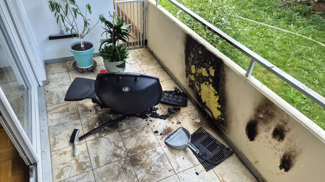 FW Allensbach: B3 Balkon - Bild: presseportal.de