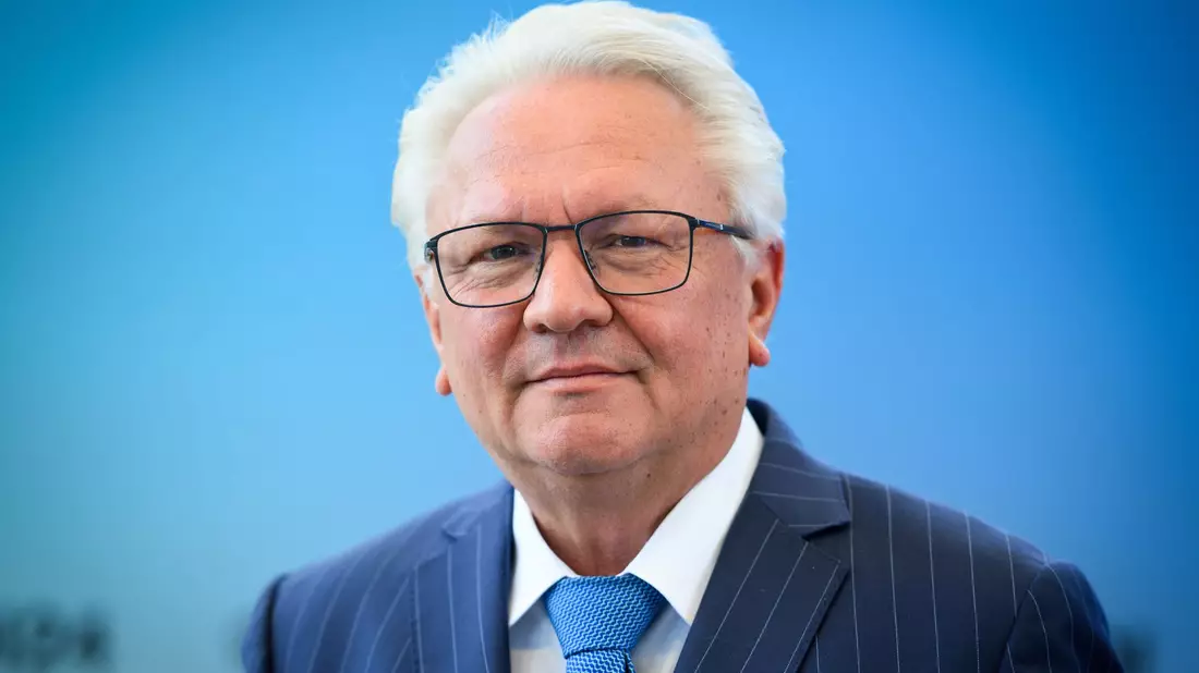 Rheinmetall-Chef Armin Papperger soll laut CNN im Visier des Kremls gestanden haben. (Archivbild) - Bild: Bernd von Jutrczenka/dpa