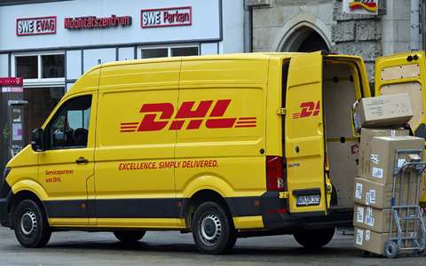 Die neue Differenzierung veranlasst DHL, seine Produktpalette etwas zu Àndern. (Symbolbild) - Foto: Martin Schutt/dpa Die neue Differenzierung veranlasst DHL, seine Produktpalette etwas zu Àndern. (Symbolbild) - Foto: Martin Schutt/dpa