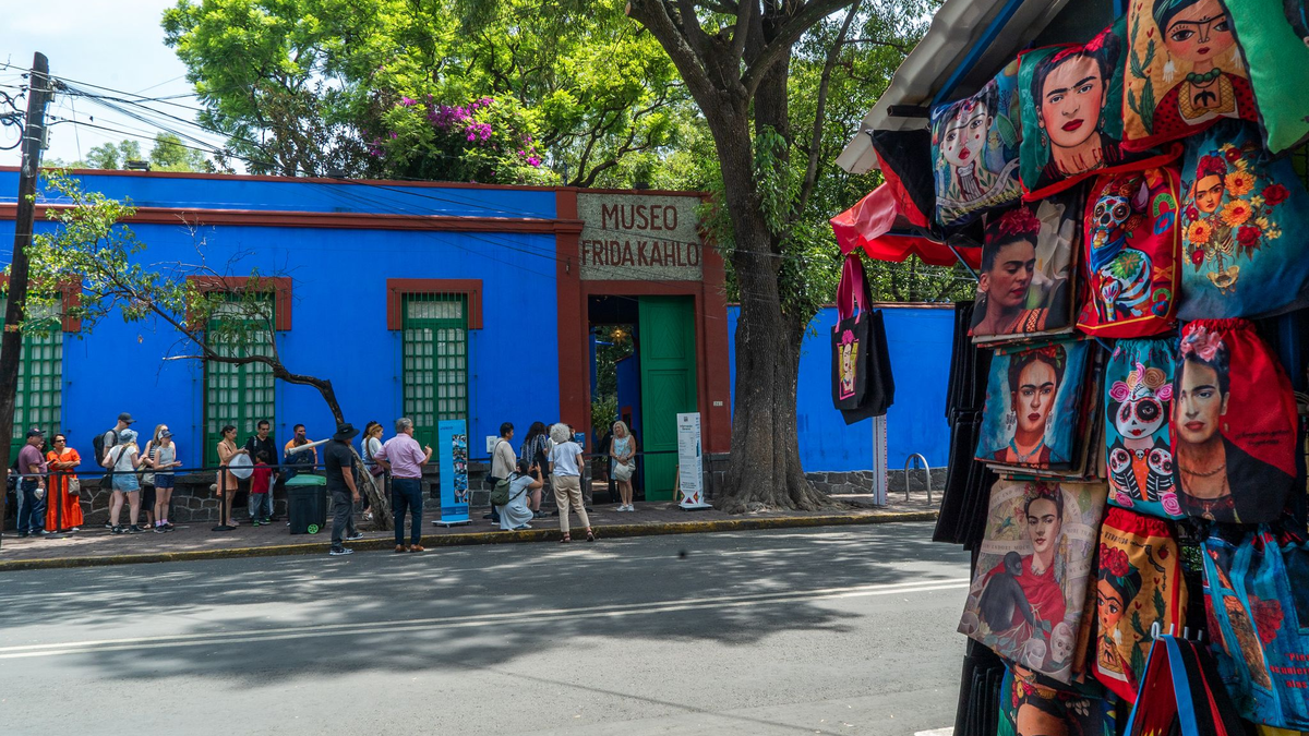 Die drastischen Selbstporträts sind ein Markenzeichen Kahlos.  - Foto: Jair Cabrera Torres/Jair Cabrera Torres