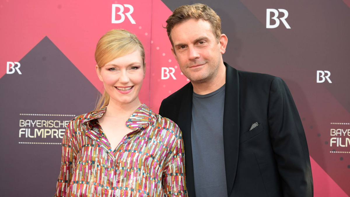 Die beiden spielen gemeinsam in einer neuen Serie - Foto: Felix Hörhager/dpa