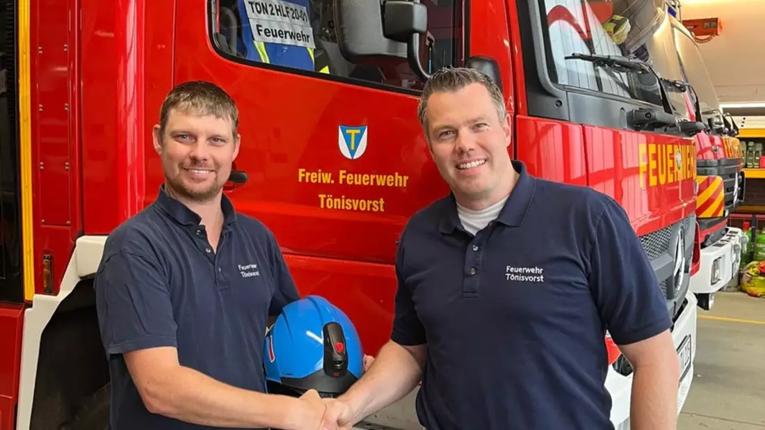 FW Tönisvorst: Weiterbildung zur Führungskraft - Patrick Loyen ist neuer Gruppenführer bei der Feuerwehr Tönisvorst - Bild: presseportal.de