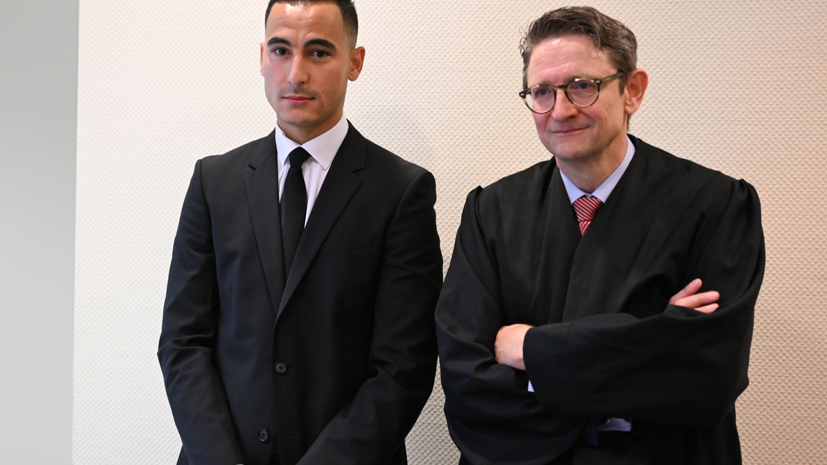 El Ghazi war wegen wiederholt propalästinensischer Instagram-Beiträge fristlos gekündigt worden. - Foto: Arne Dedert/dpa