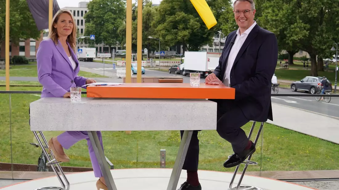Alexander Schweitzer (SPD) im SWR Aktuell RP Sommerinterview: Wiederaufbau an der Ahr besser und schneller machen - Bild: presseportal.de