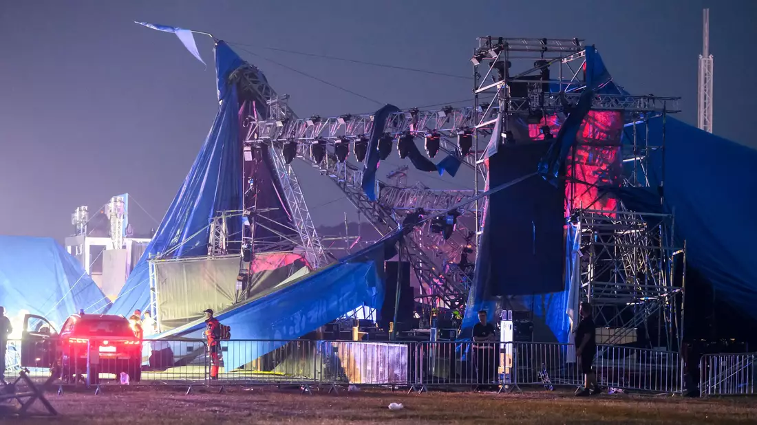 Ein Sturm hat ein ausgelassenes Open-Air-Festival in der Slowakei abrupt unterbrochen. - Bild: Jaroslav Nov·k/TASR/dpa