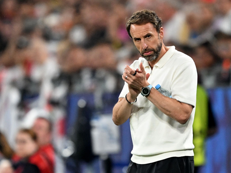 Trotz guter Ergebnisse ist Trainer Gareth Southgate in England umstritten. - Foto: Bernd Thissen/dpa