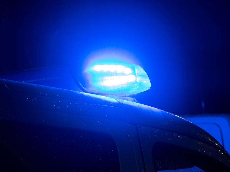 Nach einem mutmaßlichen Gewaltdelikt in Oberbayern hat die Polizei einen toten Mann in einem Einfamilienhaus gefunden. (Archivbild) - Foto: Sarah Knorr/dpa