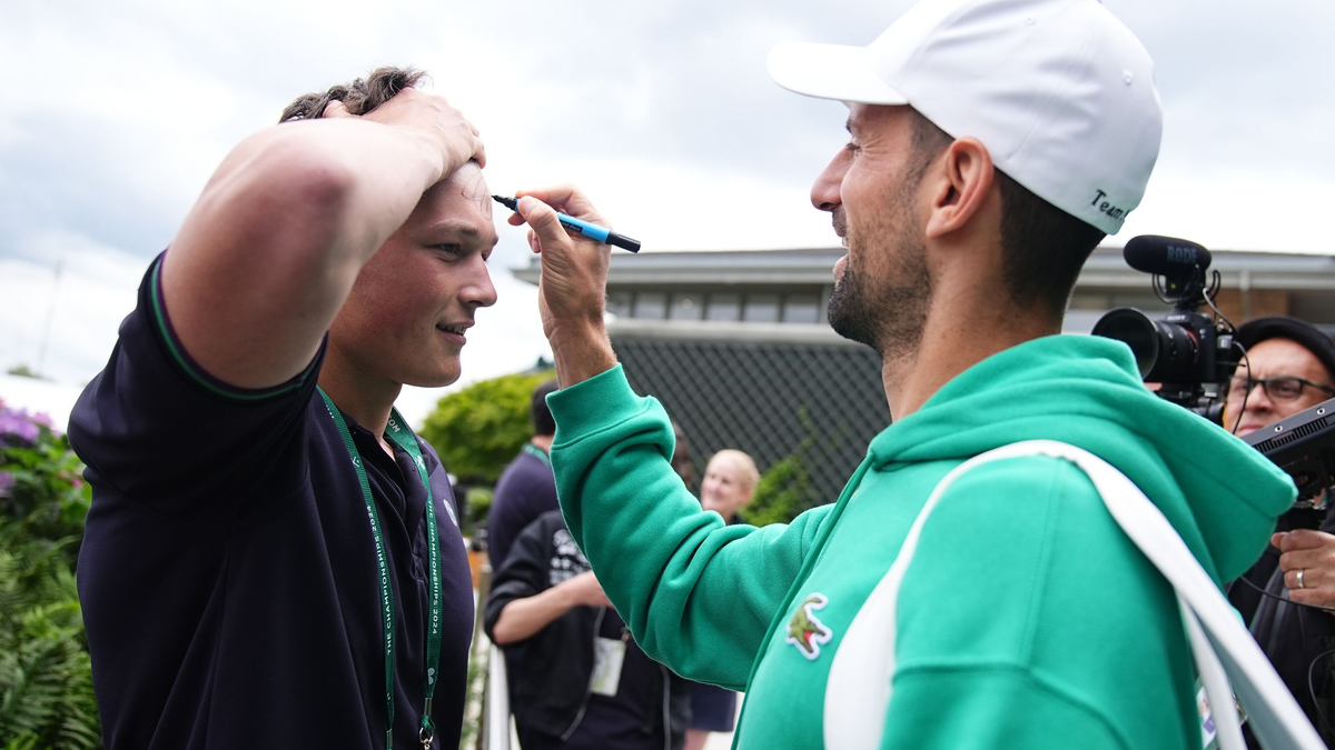 Novak Djokovic hat bisher sieben Mal Wimbledon gewonnen. - Foto: Aaron Chown/PA Wire/dpa