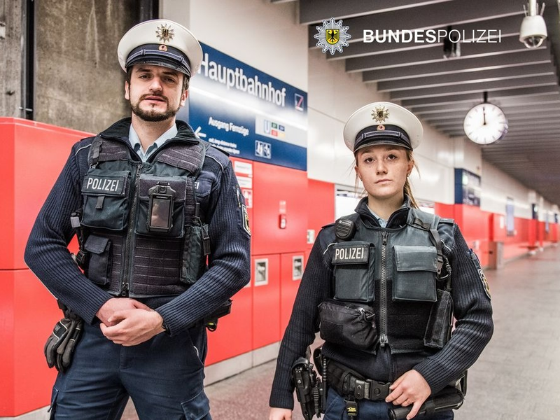 Bundespolizeidirektion München: Mehrere Streitigkeiten führten zu Körperverletzungen - Baum im Gleis Bundespolizei am Freitag und Samstag stark gefordert - Foto: presseportal.de