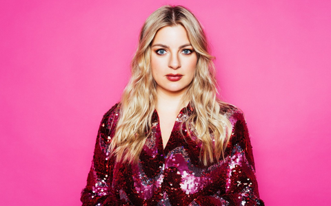 ARD Reisen schickt Laura Larsson auf 24-Stunden-Städtetrips – und das ganz ohne Schlaf - Foto: presseportal.de