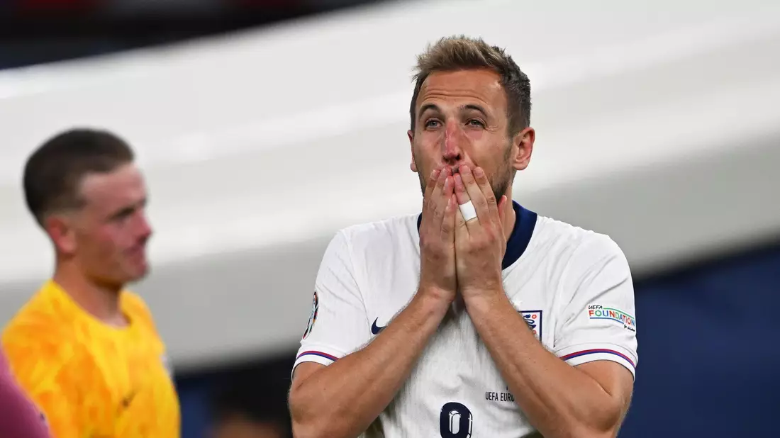 Der englische Trainer Gareth Southgate hat im EM-Finale gegen Spanien auf einen nicht komplett fitten Harry Kane gesetzt. - Bild: Robert Michael/dpa