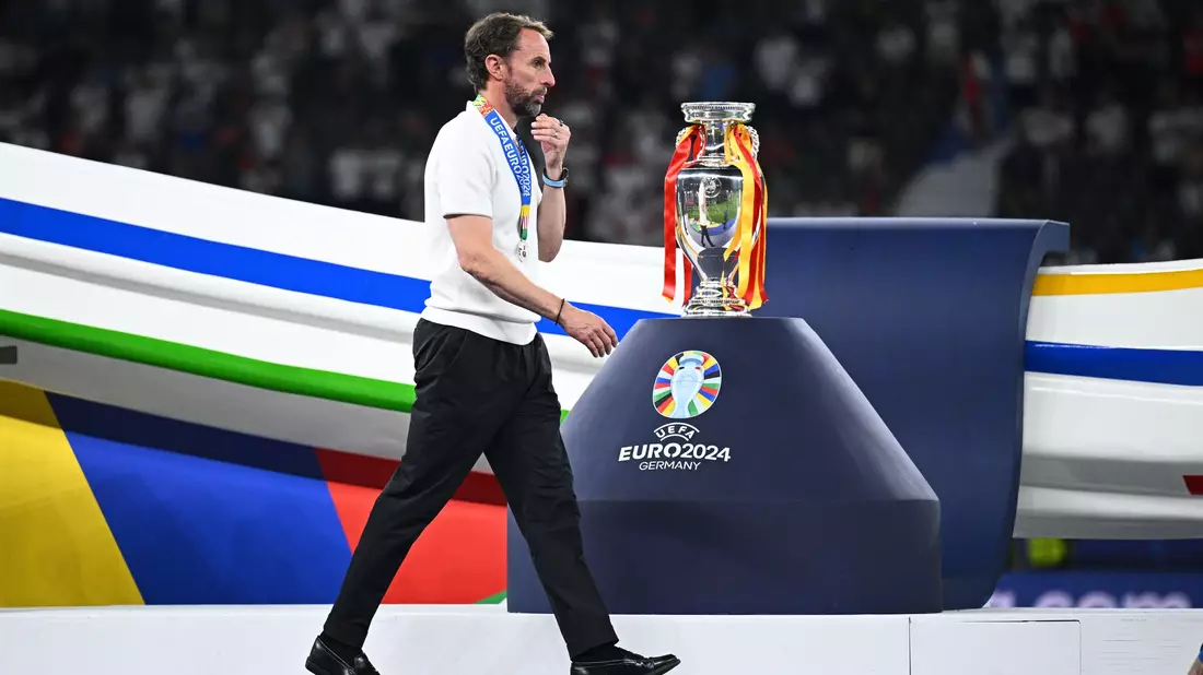 Wieder kein Titel: Wie 2021 verlor Southgate mit den Three Lions das EM-Finale - Bild: Tom Weller/dpa