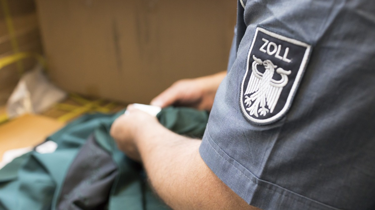 HZA-LÖ: Einfuhren im Postverkehr - ein weites Kontrollfeld für den Zoll im Sinne eines umfangreichen Verbraucherschutzes - Foto: presseportal.de