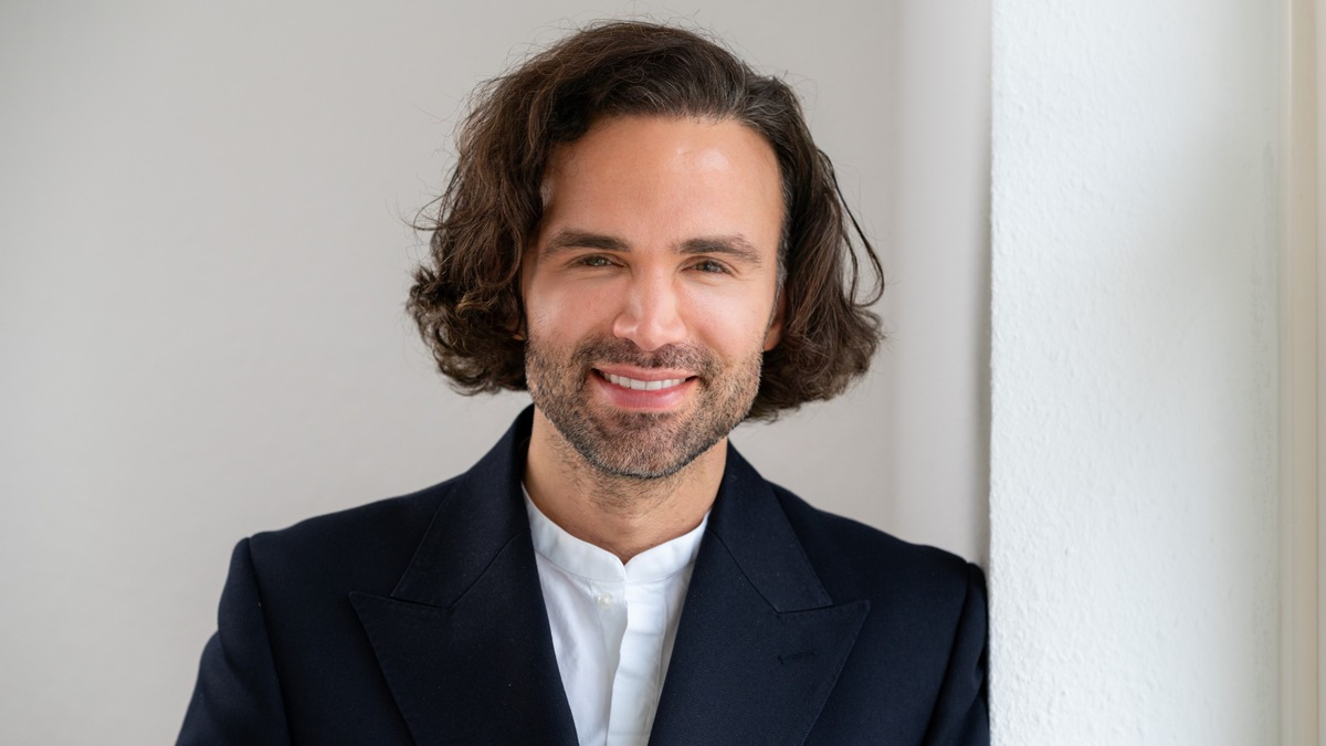 Gen Z trifft auf Babyboomer - Psychologe verrät, wie Arbeitgeber die Interessen beider Gruppen am Arbeitsplatz verbinden - Foto: presseportal.de