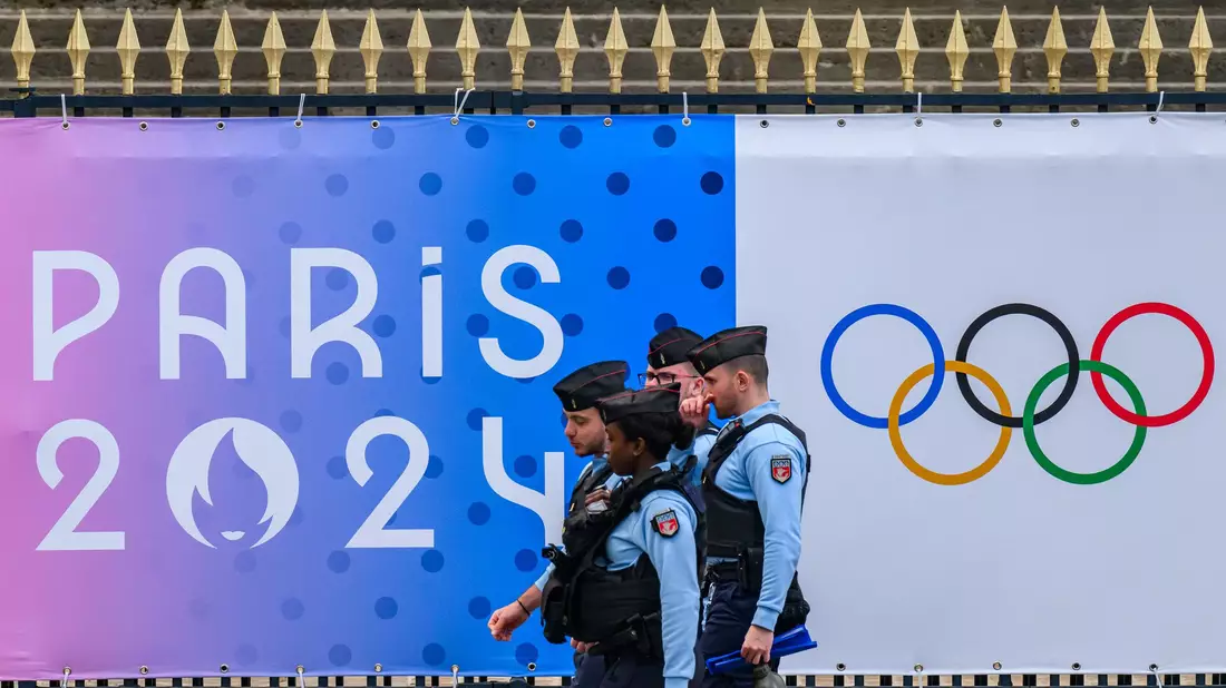 Die Eröffnungsfeier auf der Seine stellt die Behörden bei Olympia vor besondere Herausforderungen. - Bild: Robert Michael/dpa