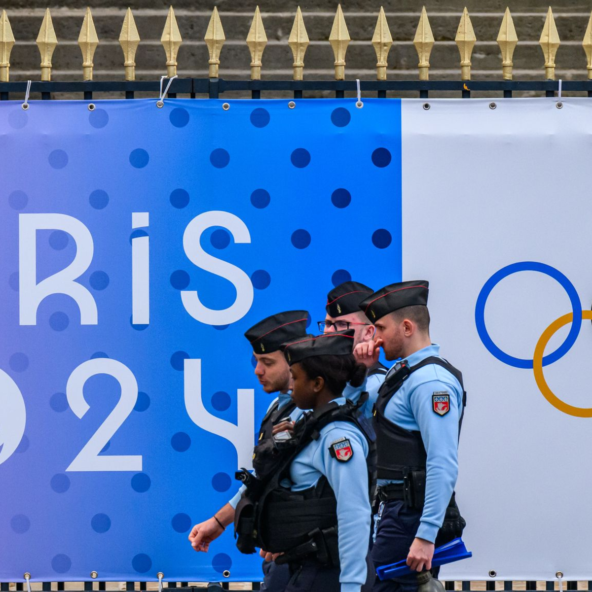 Die Eröffnungsfeier auf der Seine stellt die Behörden bei Olympia vor besondere Herausforderungen. - Foto: Robert Michael/dpa