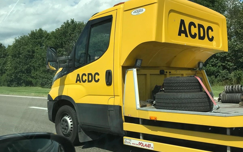 Achtung Abzocke: Falsche Pannenhelfer wieder in Ost- und Südosteuropa unterwegs / Störsender verhindern Anruf bei ADAC Auslandsnotrufstation / ADAC Partnerclubs helfen vor Ort - Foto: presseportal.de