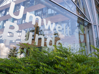 Wegen Betrugsverdachts bei Klimaschutzprojekten gab es Durchsuchungen bei Unternehmen. Das Umweltbundesamt (UBA) hatte Ende Mai Anzeige erstattet. (Archivbild) - Foto: Hendrik Schmidt/dpa