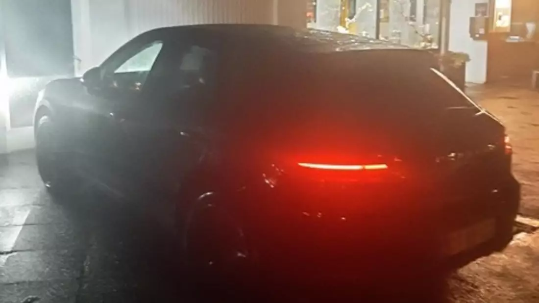 BPOL-FL: FL - Geparkter Porsche ohne Fahrer zur Fahndung ausgeschrieben - Bild: presseportal.de