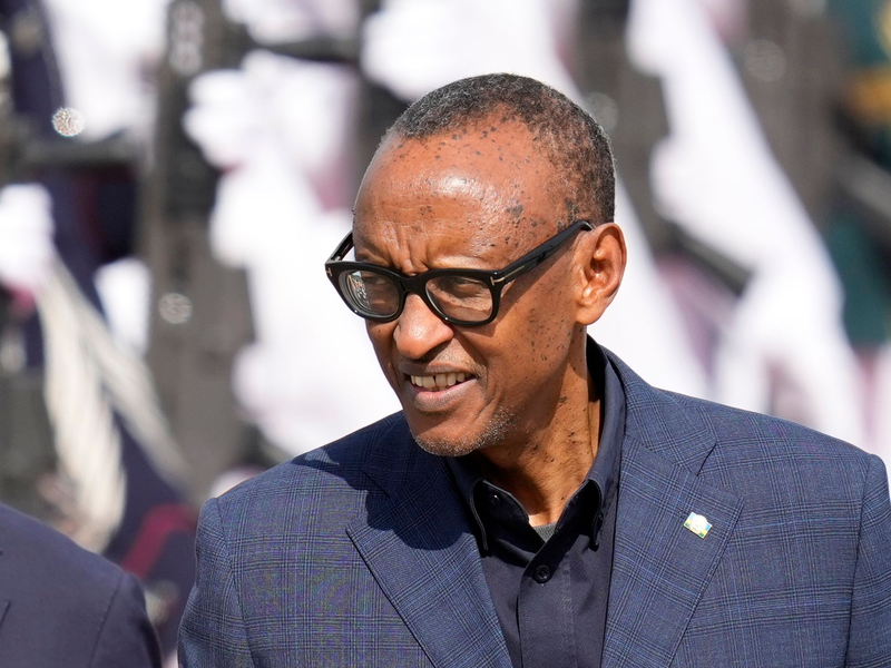 Ruandas Präsident Paul Kagame investiert in den Sport. - Foto: Lee Jin-man/AP/dpa