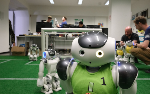 Das letzte Mal wurde die HTWK im Jahr 2018 in Montreal Weltmeister.  - Foto: Sebastian Willnow/dpa