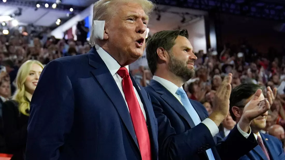 Trump geht zum «Project 2025» auf Distanz. - Bild: Evan Vucci/AP/dpa