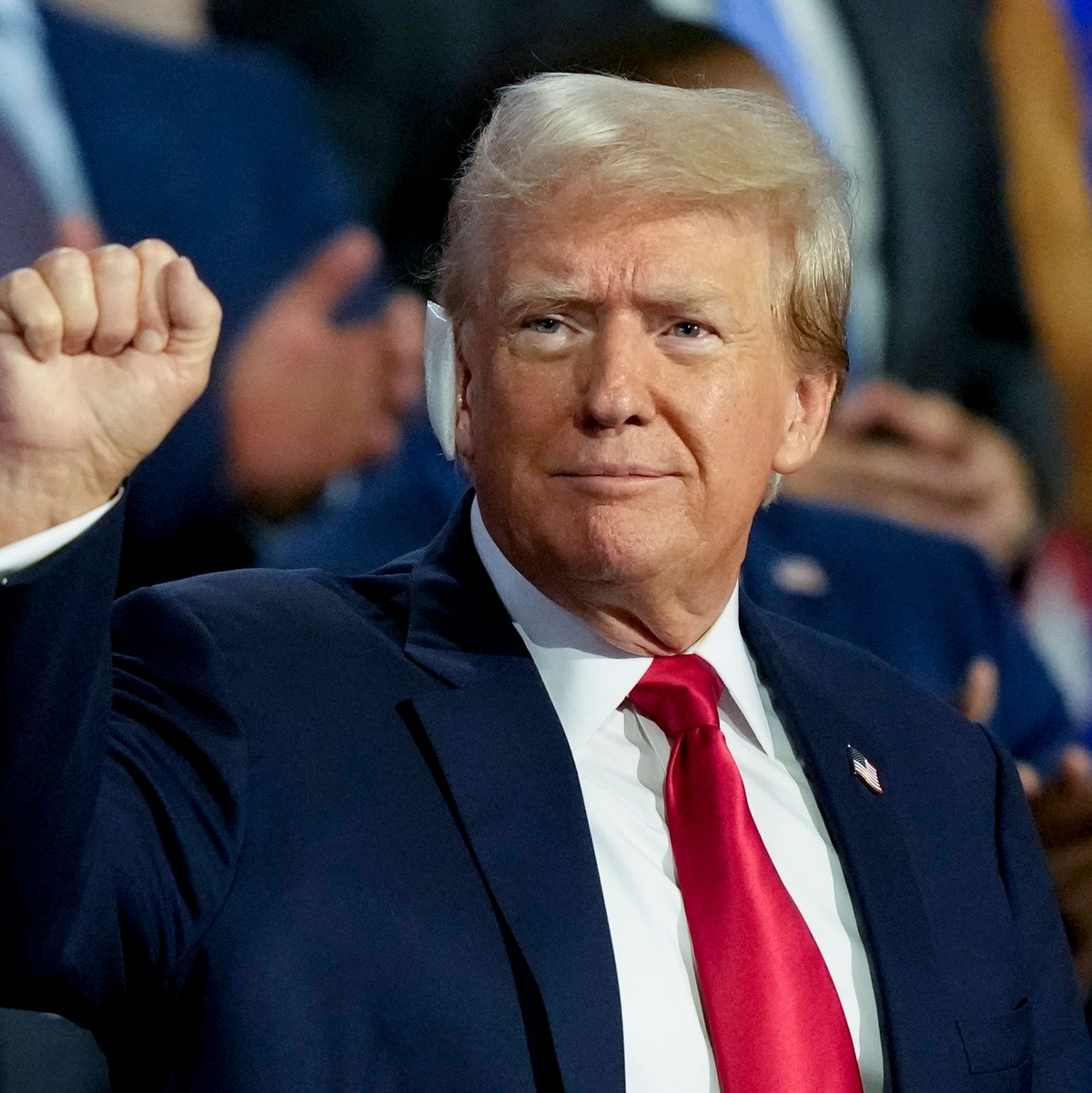 Applaus und Jubel beim Parteitag. - Foto: Charles Rex Arbogast/AP