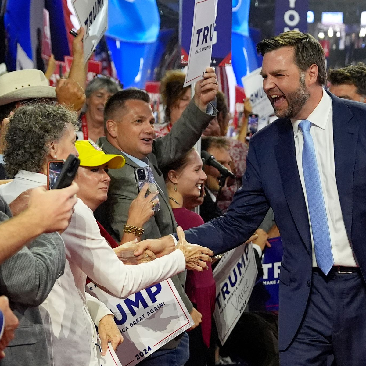 Die Wahl des «running mate» gestaltete Trump wie eine Art TV-Show. - Foto: Carolyn Kaster/AP/dpa