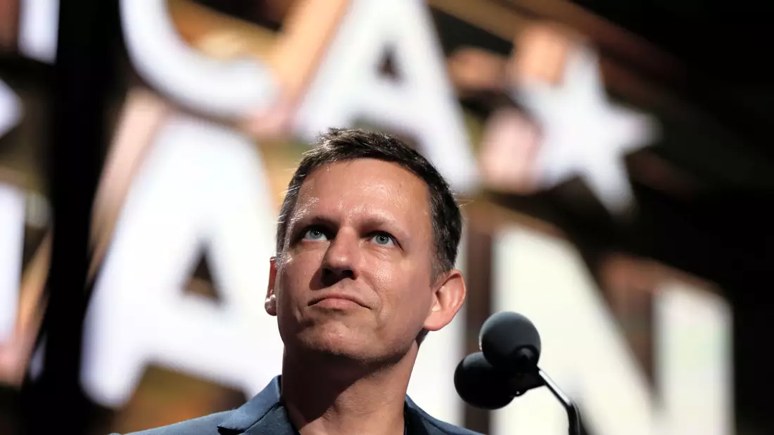 Tech-Milliardär Peter Thiel hat Vance im Senatswahlkampf unterstützt.  - Bild: Carolyn Kaster/AP/dpa
