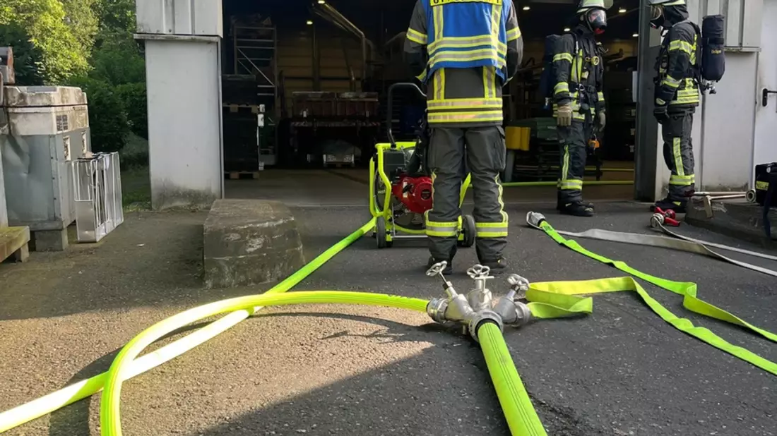 FW-EN: Verpuffung in Produktionshalle - Bild: presseportal.de