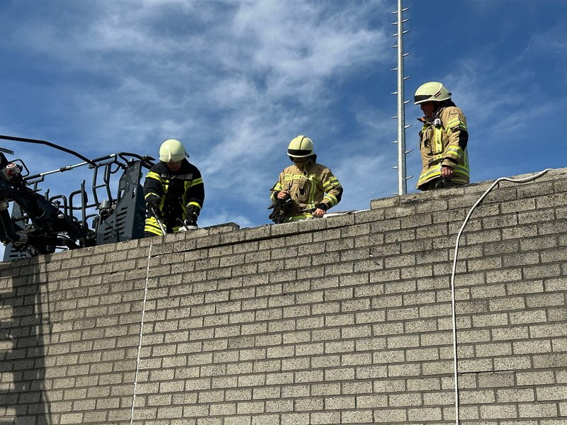 FW-OLL: Wasserrohrbruch setzt Kellergeschoss von Ahlhorner Grundschule großflächig unter Wasser - Foto: presseportal.de